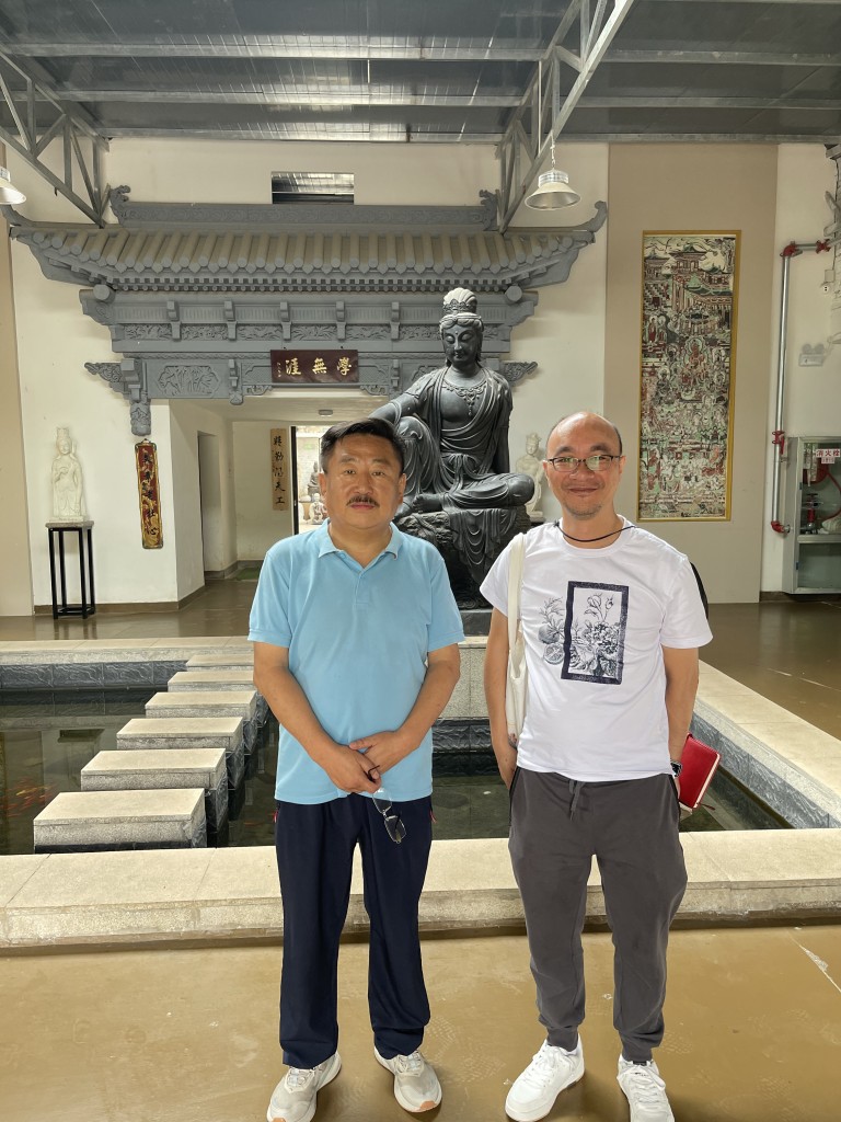 與敦煌工匠村創辦人杜永衛先生合照